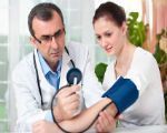 اجراء الفحوصات الطبية- check up
