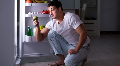 هل تمارس عادات تشعرك بالتعب الزائد في رمضان؟