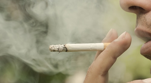 واحد من كل ثلاثة رجال في الصين من المتوقع أن يتوفى جراء التدخين واحد من كل ثلاثة رجال في الصين من المتوقع أن يتوفى جراء التدخين