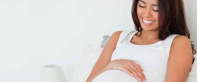 الحمل بعمر مبكر يرفع من خطر الإصابة بالسكتة الدماغية