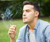 المدخنون الشباب أكثر عرضة للإصابة بالأمراض!