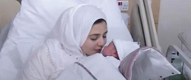 ولادة أول طفل من مبيض مجمد ولادة أول طفل من مبيض مجمد
