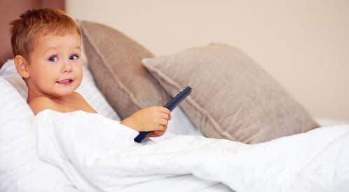 لا تضع تلفازاً في غرفة طفلك لهذا السبب