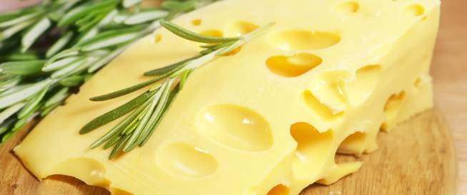 الجبنة السويسرية: غذاء خارق؟
