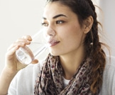 شرب الماء يقي من الإصابة بالتهابات المثانة