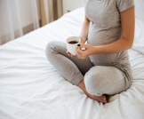 القهوة للحامل تؤثر على طول المواليد: دراسة جديدة تحذر