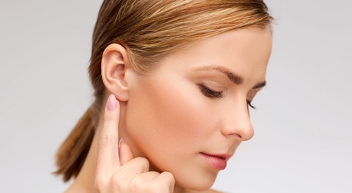 اختبر معلوماتك: هل تعتني بأذنيك جيدًا؟