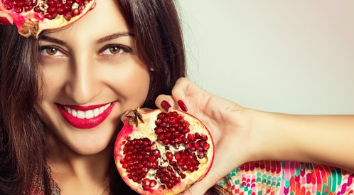 شاهدوا بالصور فوائد الرمان الصحية السبعة ويب طب