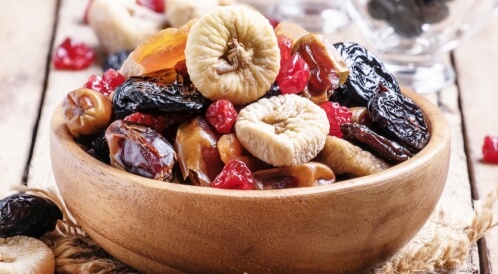 أنواع الفواكه المجففة بالصور