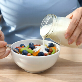 2. الزبادي (Yogurt)