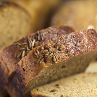 1. الطهي وصناعة المخبوزات والحلويات