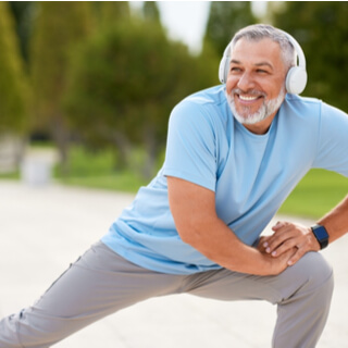 3. تمرين القرفصاء الجانبي (Side squat) 3. تمرين القرفصاء الجانبي (Side squat)