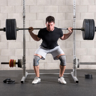 7. تمرين القرفصاء الخلفي (Back squat) 7. تمرين القرفصاء الخلفي (Back squat)