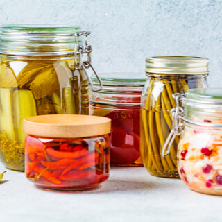 3. يساعد في حفظ الطعام 3. يساعد في حفظ الطعام