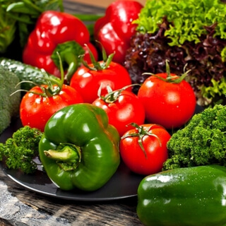 الأغذية الغنية بالماء بالصور