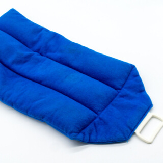 2. وسادة التدفئة أو أكياس الثلج