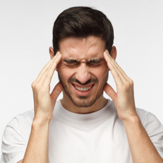 أعراض خراج اللوزتين أعراض خراج اللوزتين