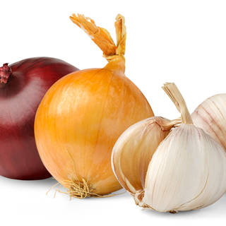 6. الثوم والبصل