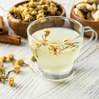 6. شرب الأعشاب