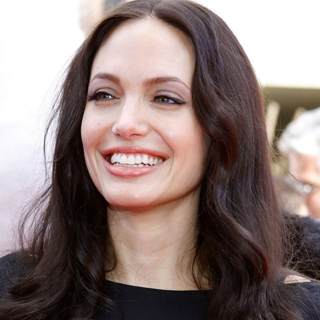 انجلينا جولي