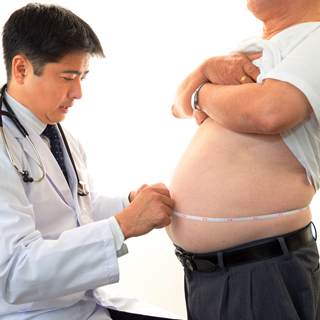 هل الأشخاص الذين يُعانون من السمنة معرضون أكثر لخطر الإصابة بسرطان البروستاتا؟