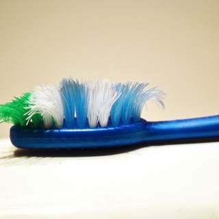 3. استبدل فرشاة الاسنان