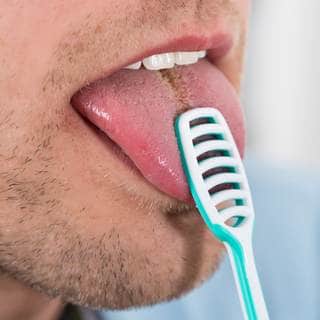 8. العناية باللسان