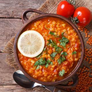 1. شوربة العدس