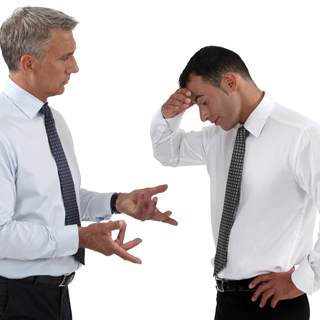 2. مقاطعة الحديث