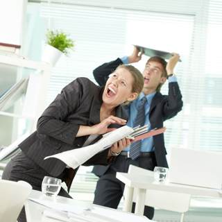 كيف نتصرف عند حدوث زلزال؟