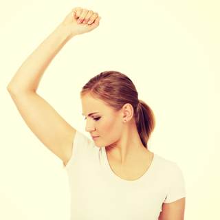 المشكلة الثانية: التعرق الزائد