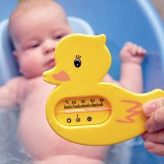 3. تأكدي من حرارة الماء 3. تأكدي من حرارة الماء