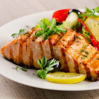 2. سمك السلمون