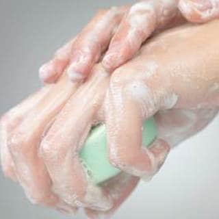 3. غسل اليدين