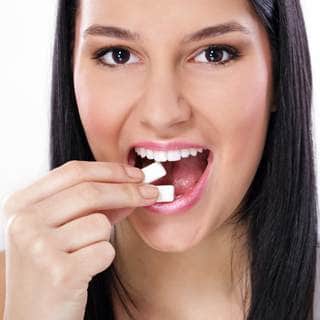 العلاج: 2. مضغ العلكة