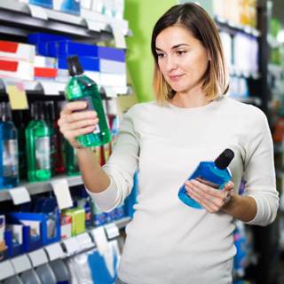 4. عدم الإفراط في غسول الفم