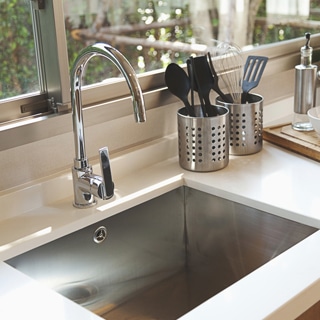 2. حوض المطبخ