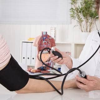 5. السيطرة على ضغط الدم