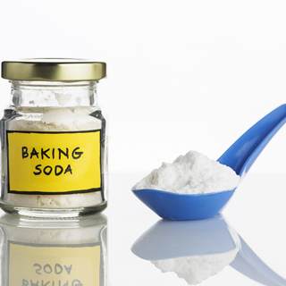 4. شرب خليط من المياه وصودا الخبز