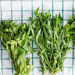 4. الخضار الورقية