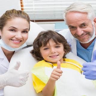 5. طبيب أسنان