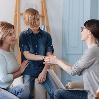 6. أخصائي نفسي