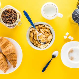 القليل من الأطعمة التي تحتوي على كربوهيدرات