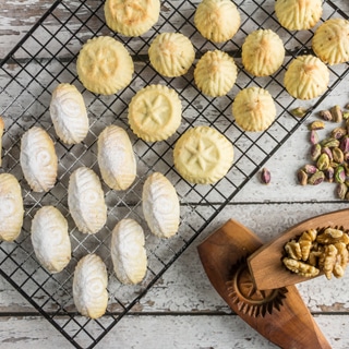 1. كعك العيد