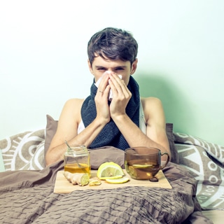 أفضل وأسوأ المشروبات للمصابين بالبرد