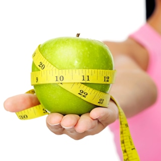 6. يُساهم في تخفيف الوزن