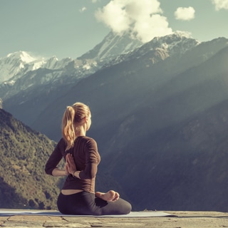 5. اليوغا 5. اليوغا