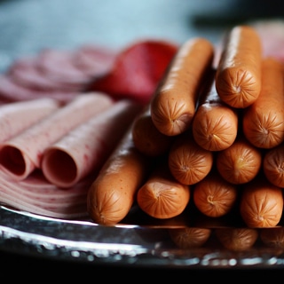 4. اللحوم المعالجة