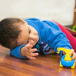 عند بلوغه 12 شهر عند بلوغه 12 شهر