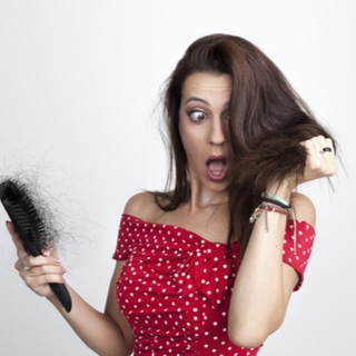 3. تساقط الشعر